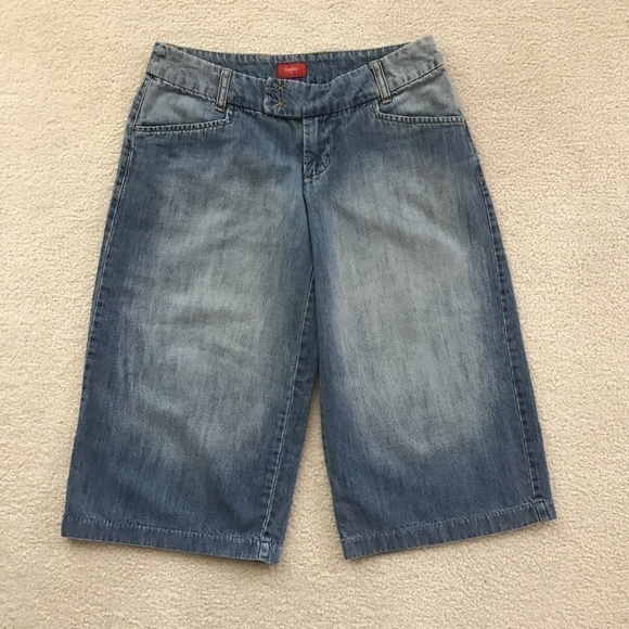 MOSSIMO DISTRESSED BLUE  BERMUDA SHORTS Size 7 - Picture 1 of 4